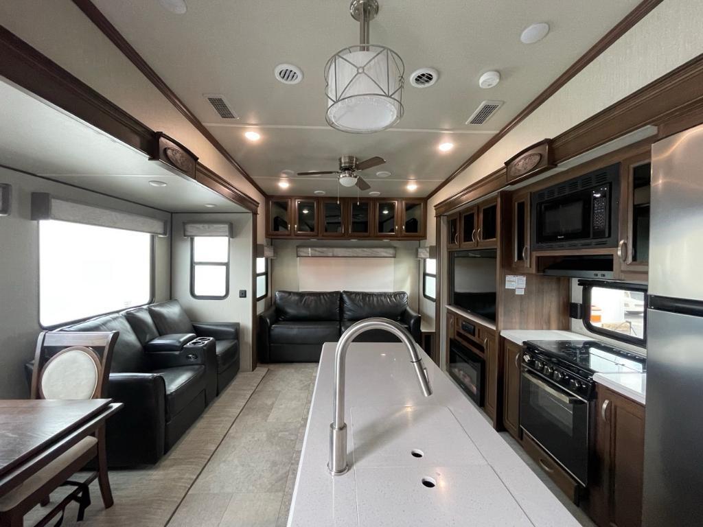 Forest River Columbus 329DV 2020 à vendre