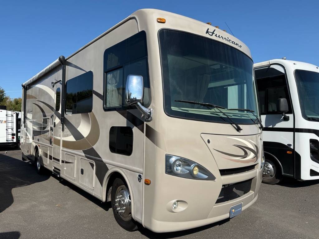 Thor Motor Coach Hurricane 32N ESSENCE 2015