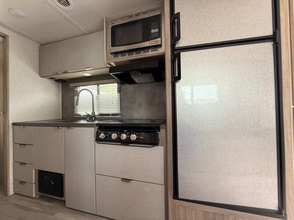 Winnebago Micro Minie 2225R 2021 à vendre