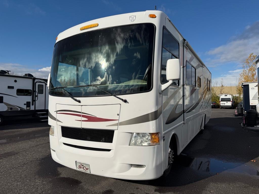 Thor Motor Coach Hurricane 32d 2011 à vendre