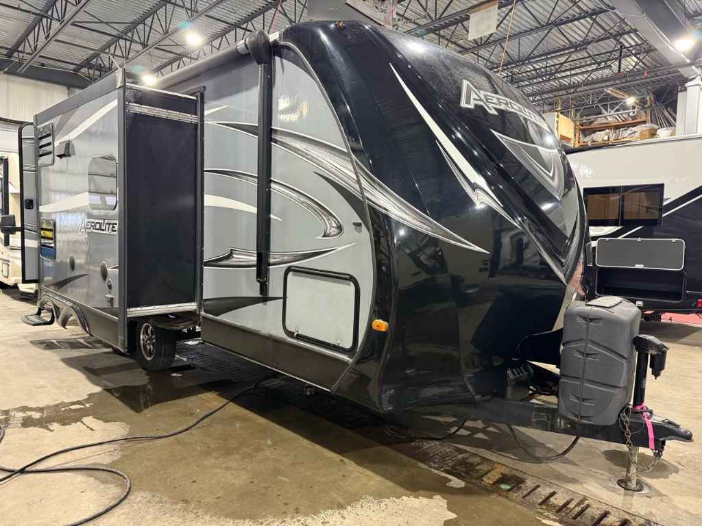 Dutchmen Aerolite 218rb 2015