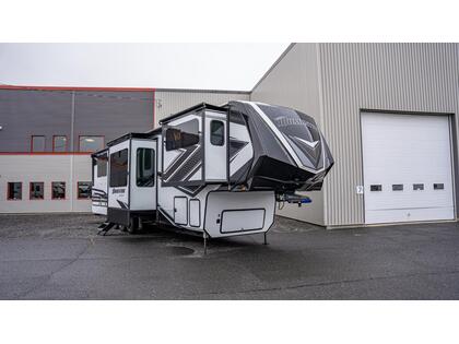 Grand Design Momentum 2022