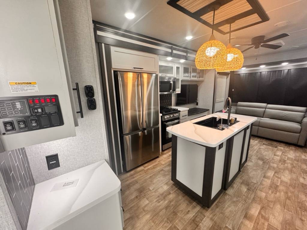 Keystone RV HAMPTON 372FDB 2026 à vendre