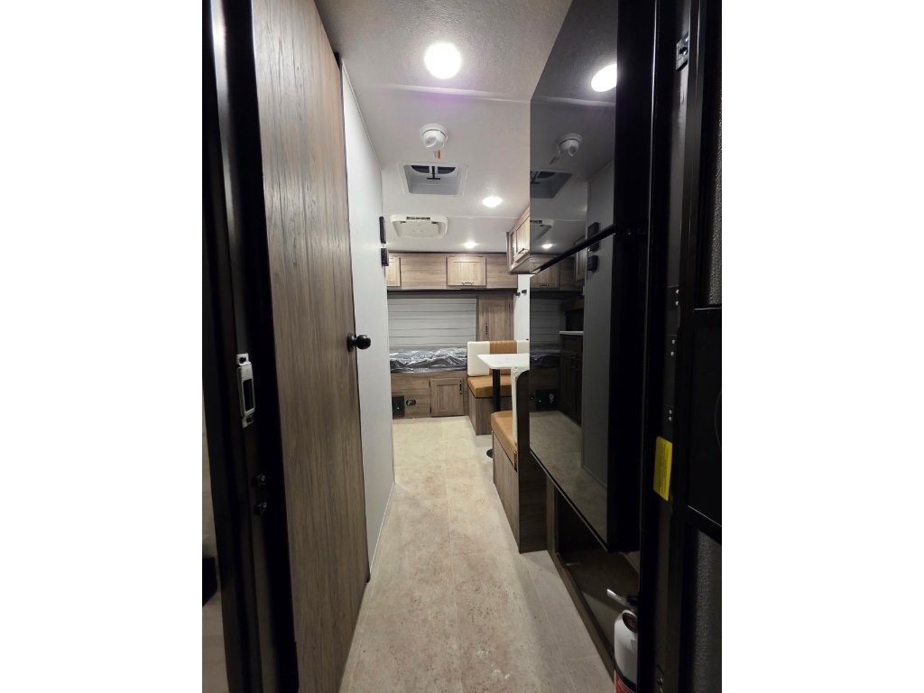 Keystone RV ZINGER 12FB 2026 à vendre