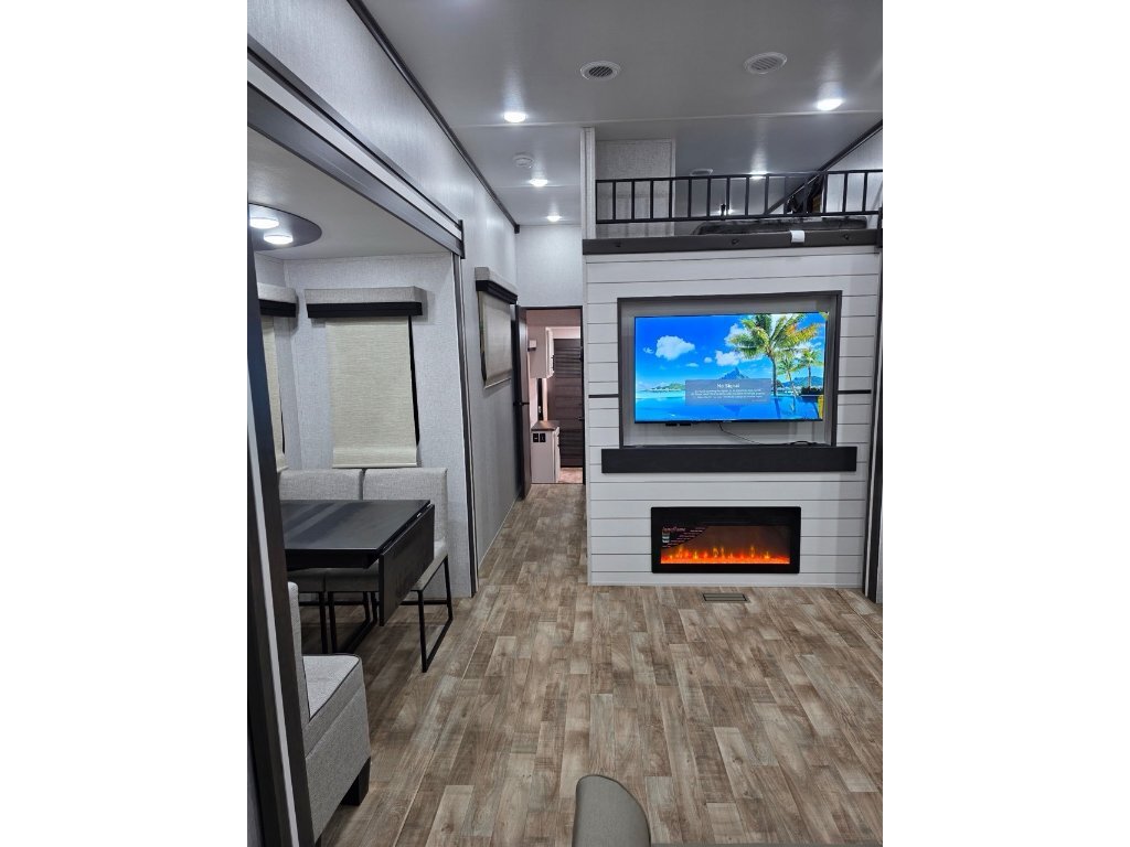 Keystone RV HAMPTON 388FKL 2026 à vendre
