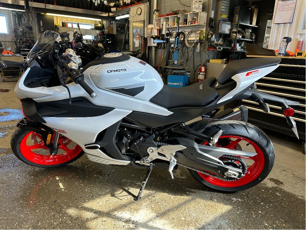 CFMOTO 450SS 2025 à vendre