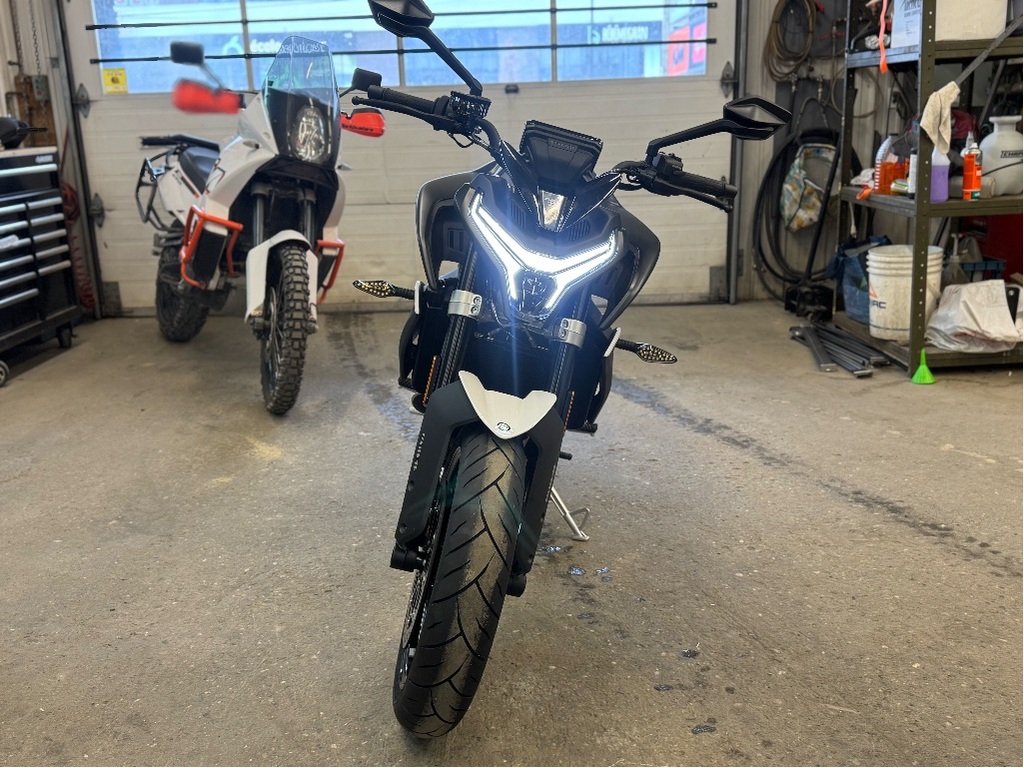 CFMOTO 800NK 2025 à vendre