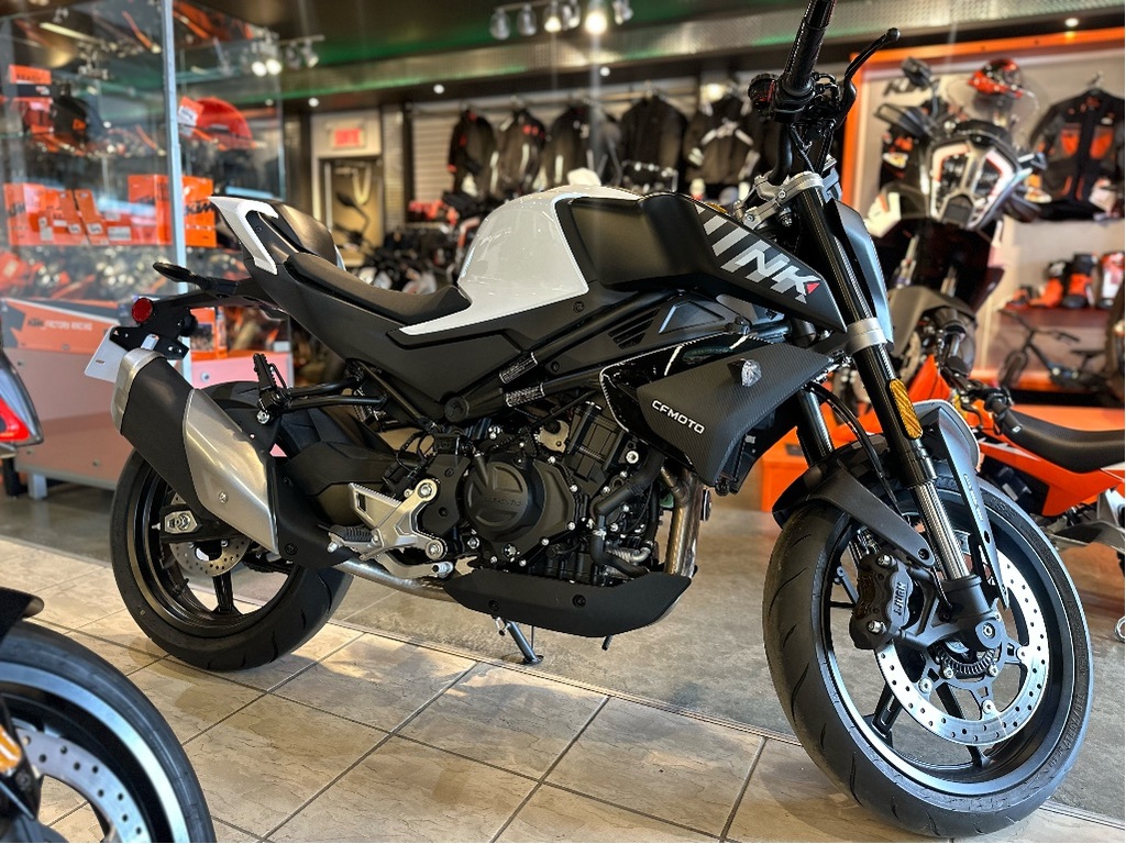 CFMOTO 450NK 2024 à vendre