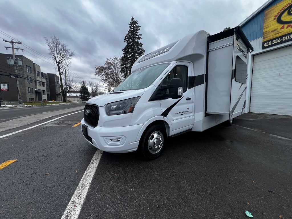 Thor Motor Coach Compass 2025