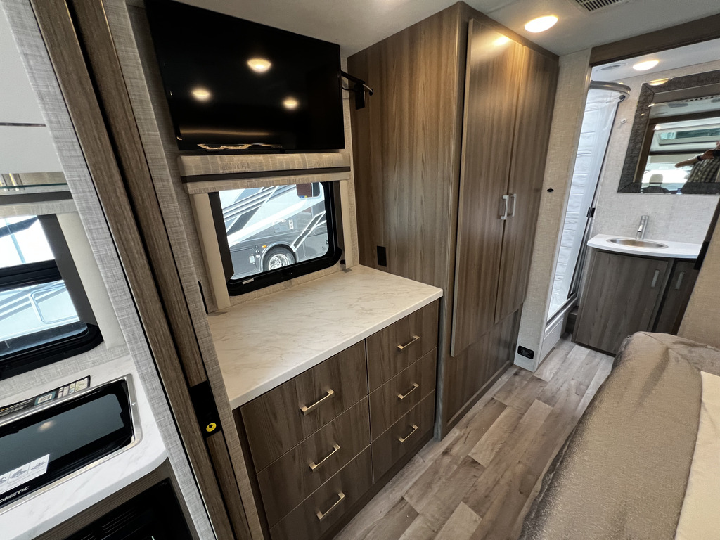 Thor Motor Coach Compass 2025 à vendre