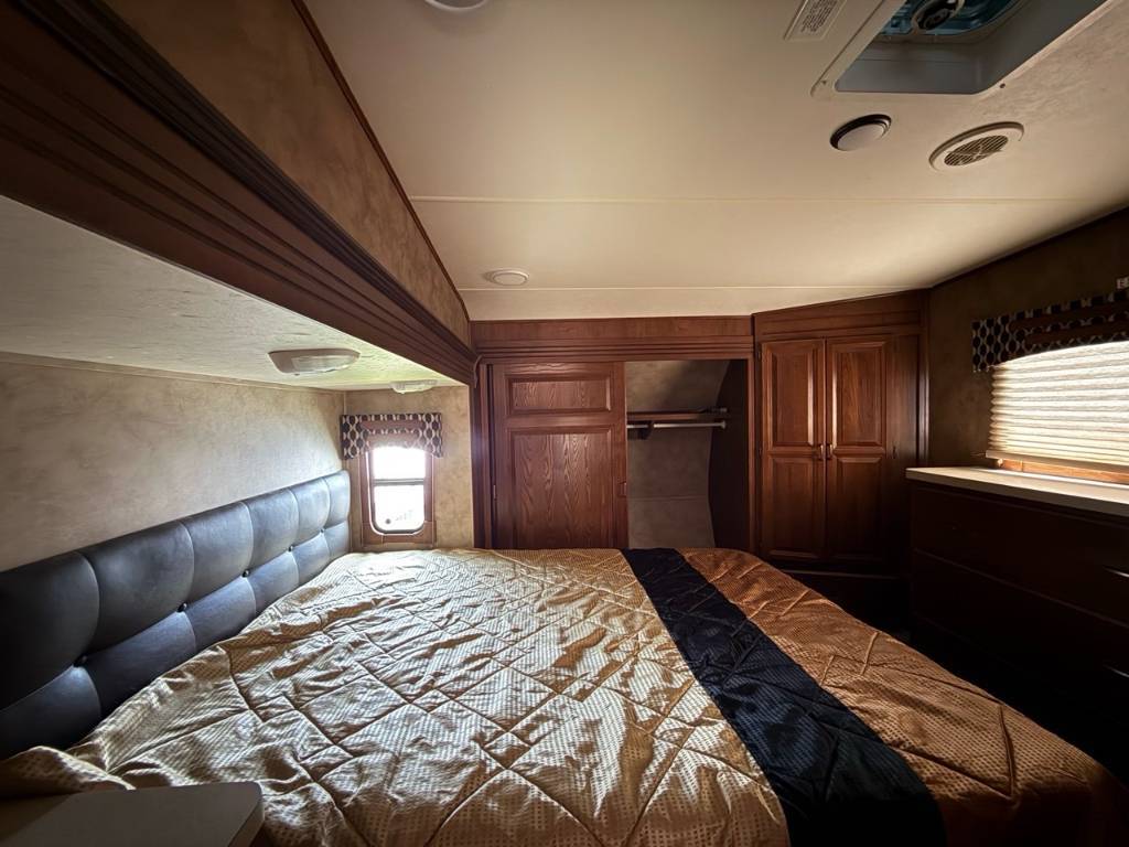 Cruiser 335SS 2013 à vendre