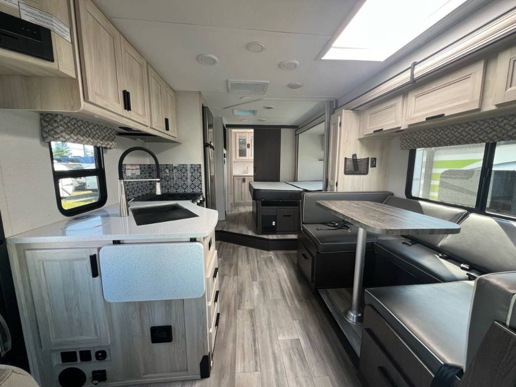 Forest River FORESTER 2441CD 2023 à vendre