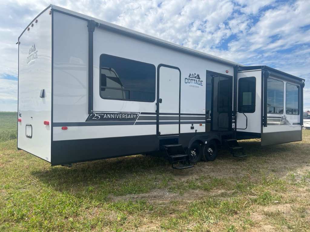 Cedar Creek COTTAGE 40CCK 2024 à vendre