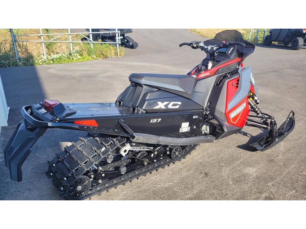 Polaris INDY XC 850 137 2024 à vendre