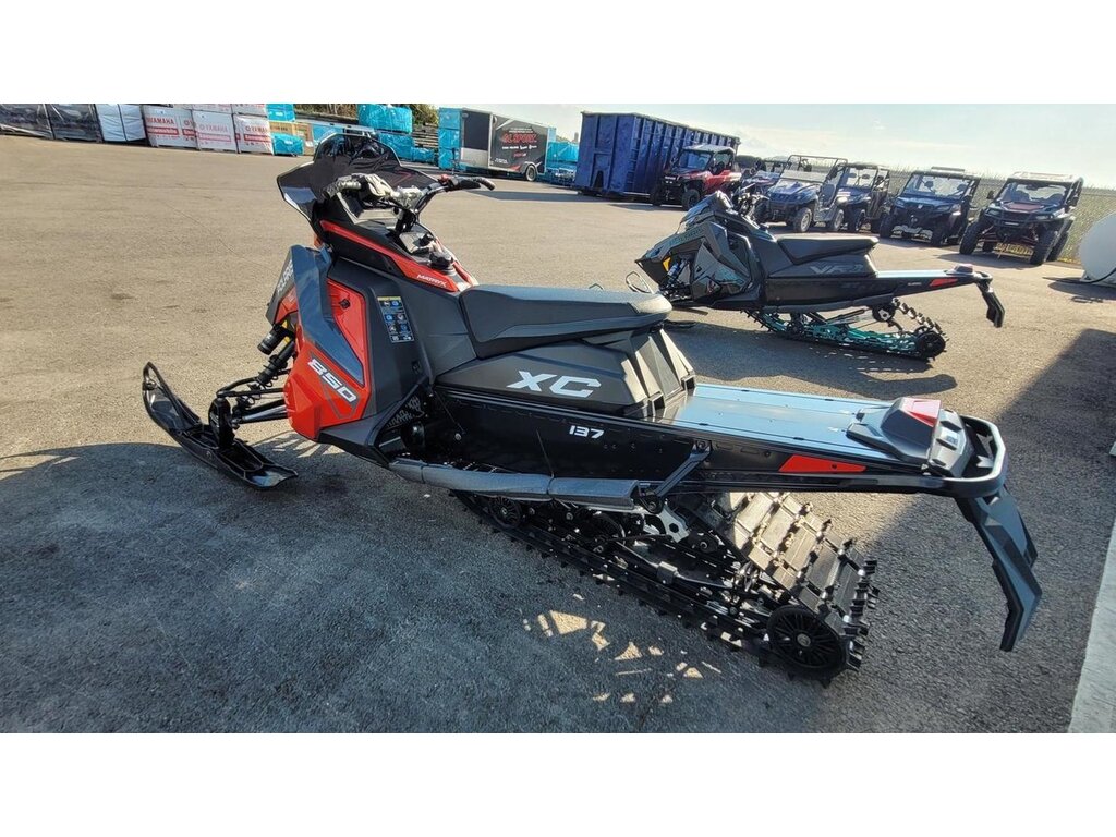 Polaris INDY XC 850 137 2024 à vendre