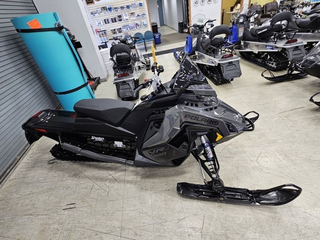 Polaris 850 INDY VR1 137 2025 à vendre