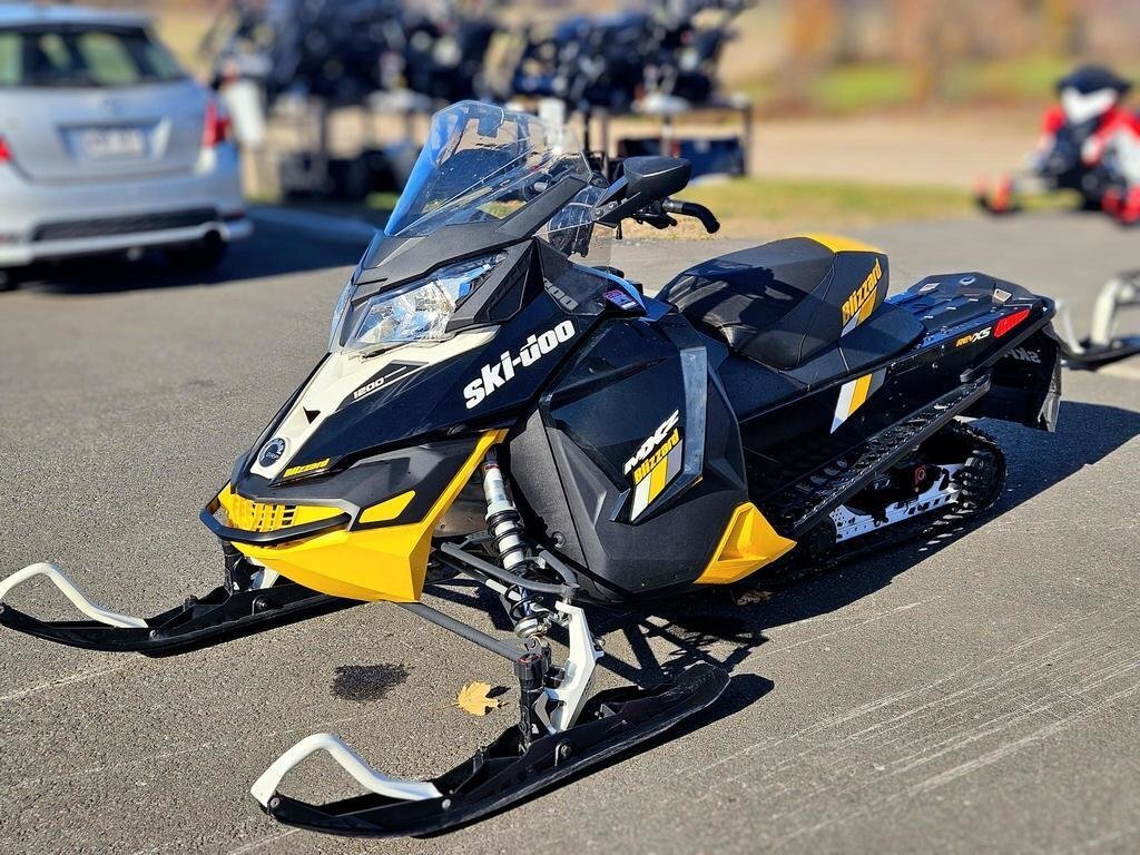 Ski-Doo MXZ BLIZZARD 1200 2018