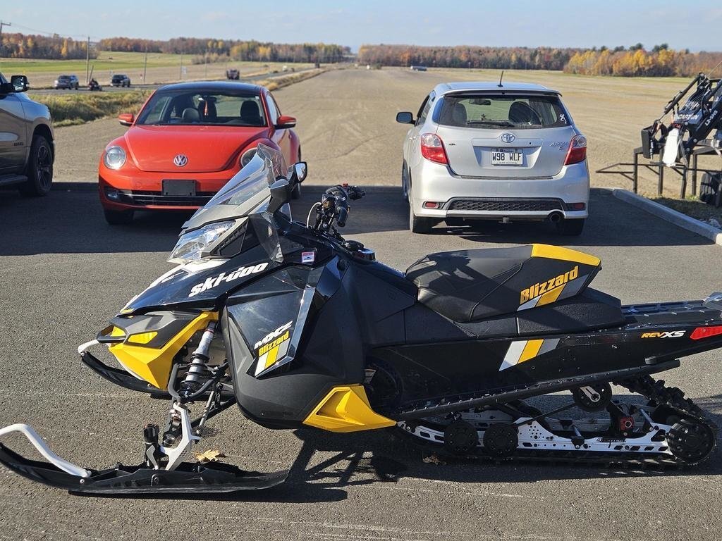 Ski-Doo MXZ BLIZZARD 1200 2018 à vendre