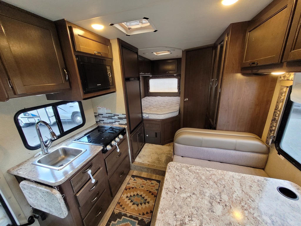 Thor FourWinds 2019 à vendre