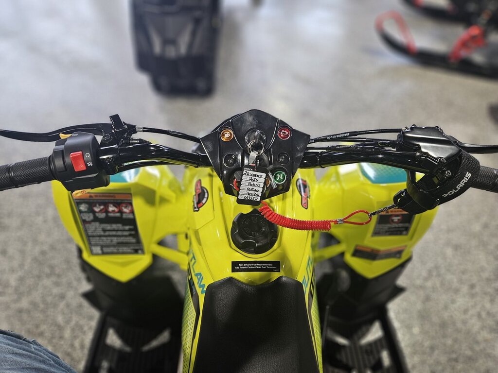 Polaris Outlaw 110 EFI 2026 à vendre