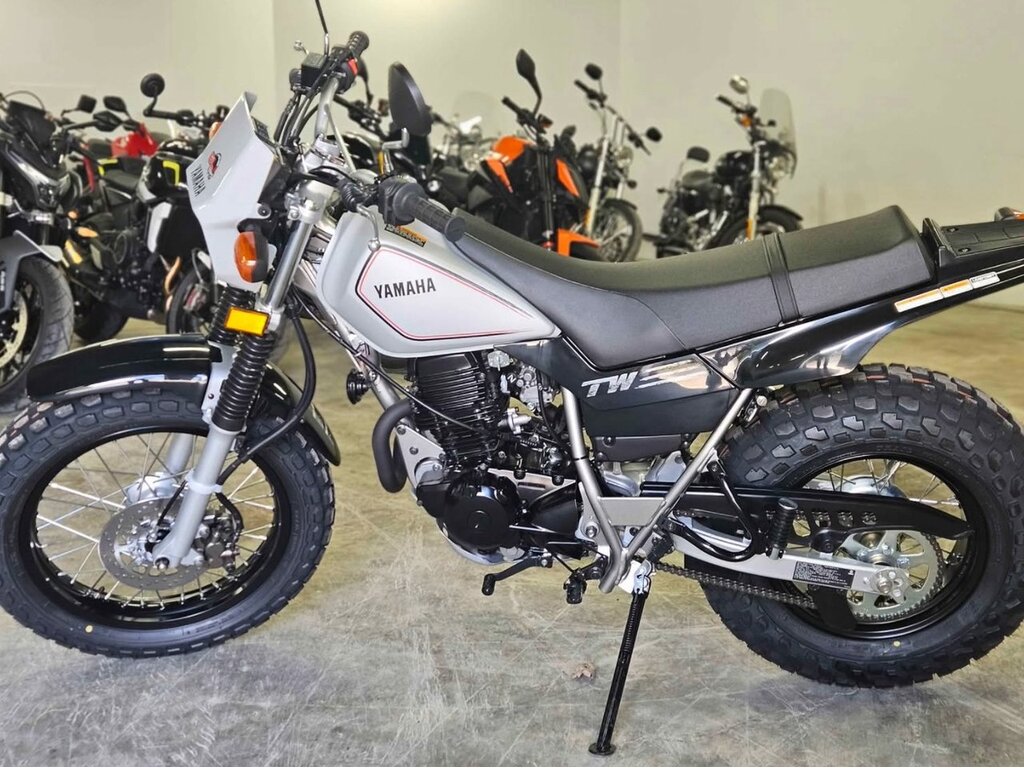 Yamaha TW200 2025 à vendre