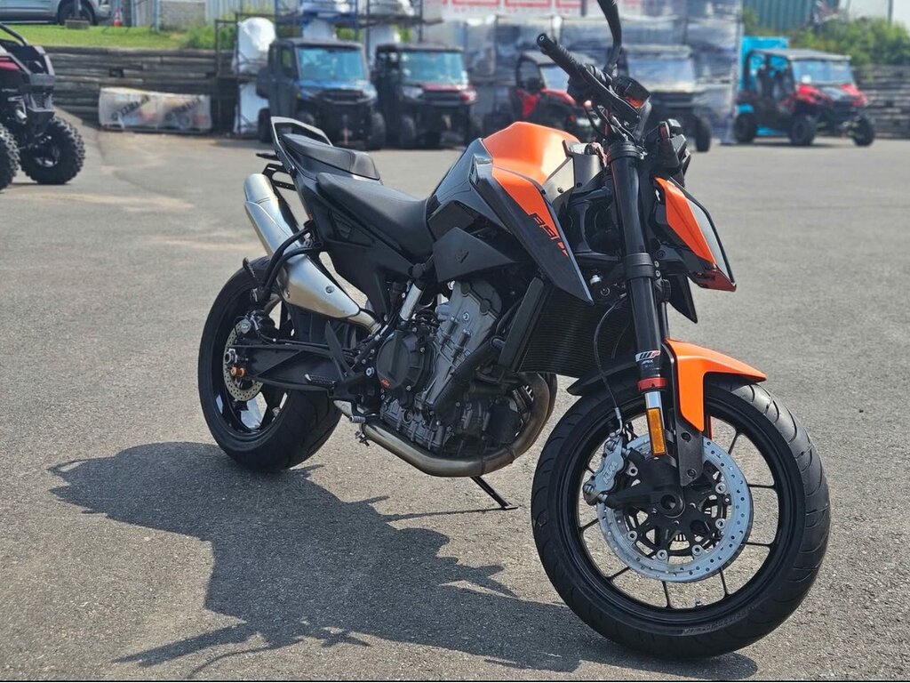 KTM DUKE 890 2022 à vendre