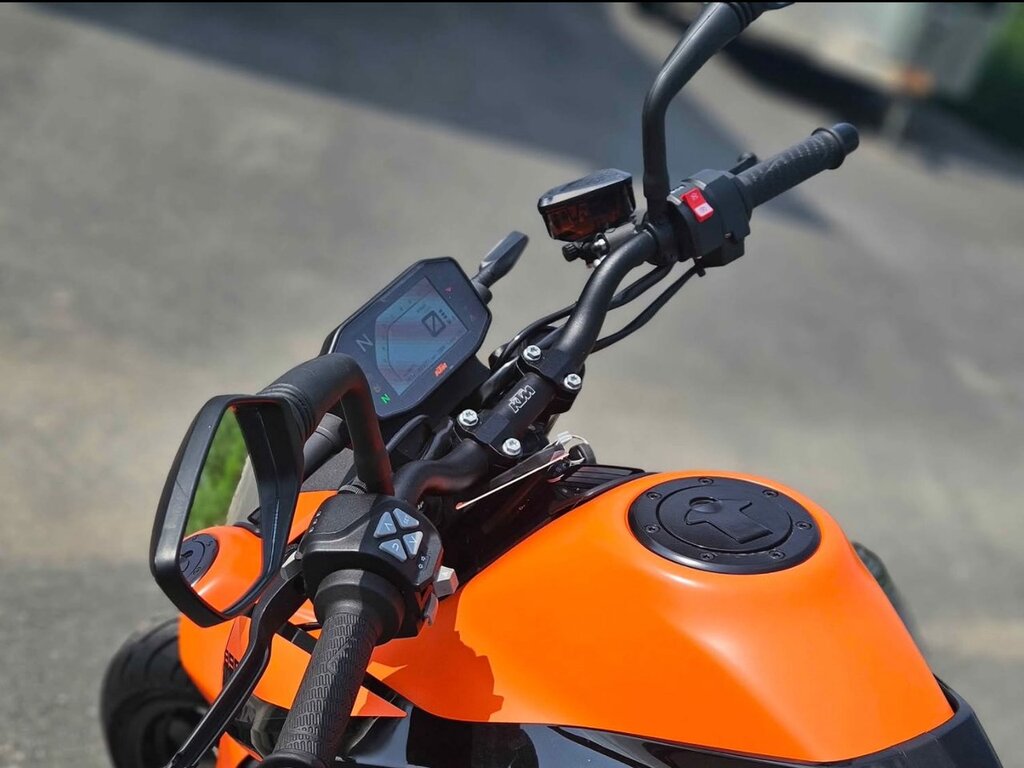 KTM DUKE 890 2022 à vendre