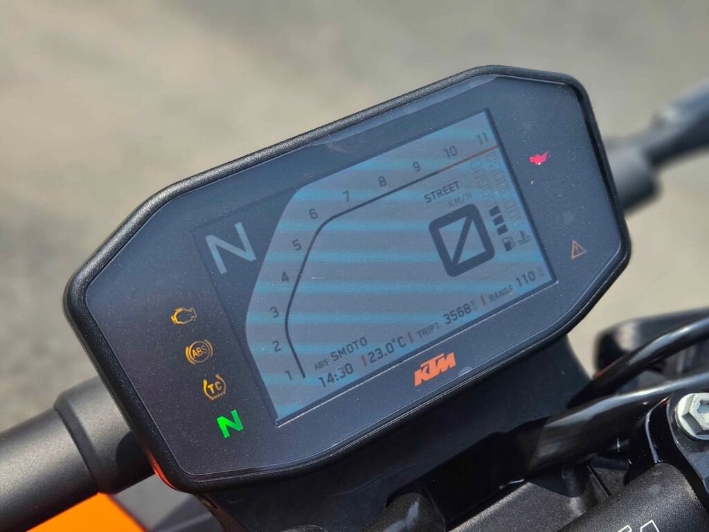 KTM DUKE 890 2022 à vendre