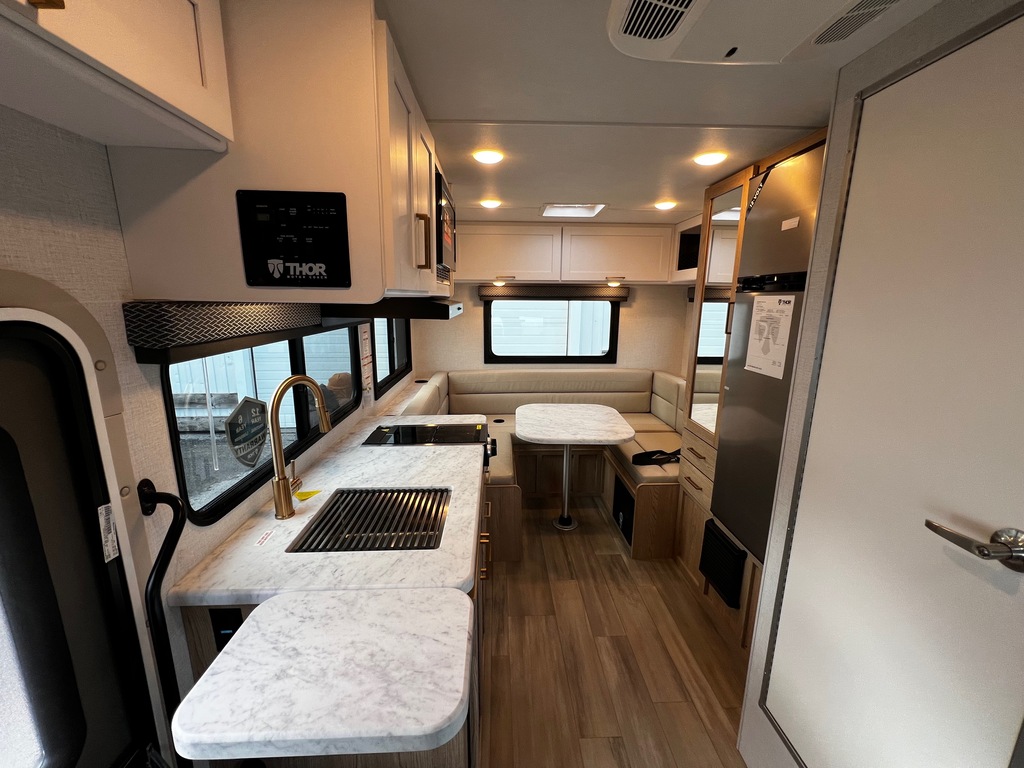 Thor Motor Coach Four Winds 2026 à vendre