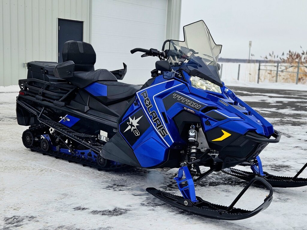 Polaris 800 TITAN XC 155 ES 2021