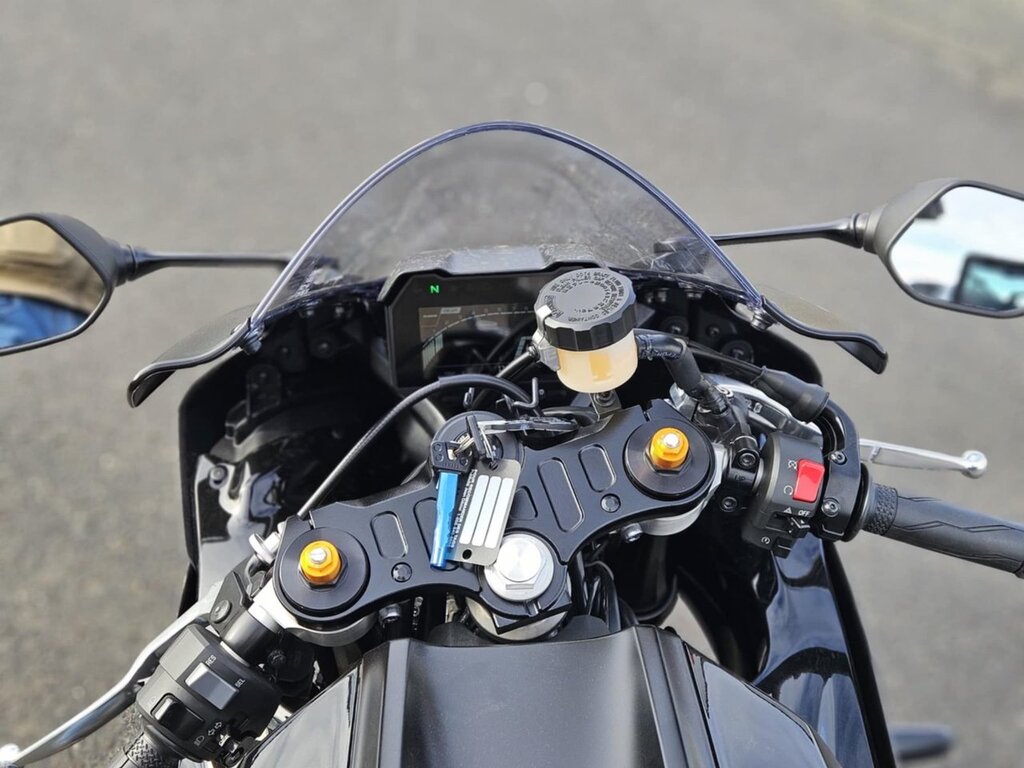 Yamaha R7 2025 à vendre