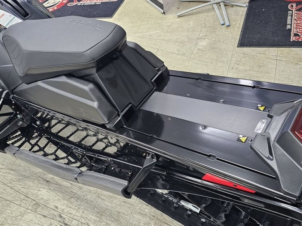 Polaris 850 INDY VR1 137 2025 à vendre