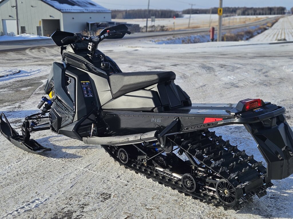 Polaris 850 SWITCHBACK ASSAULT 144 E/S 2026 à vendre