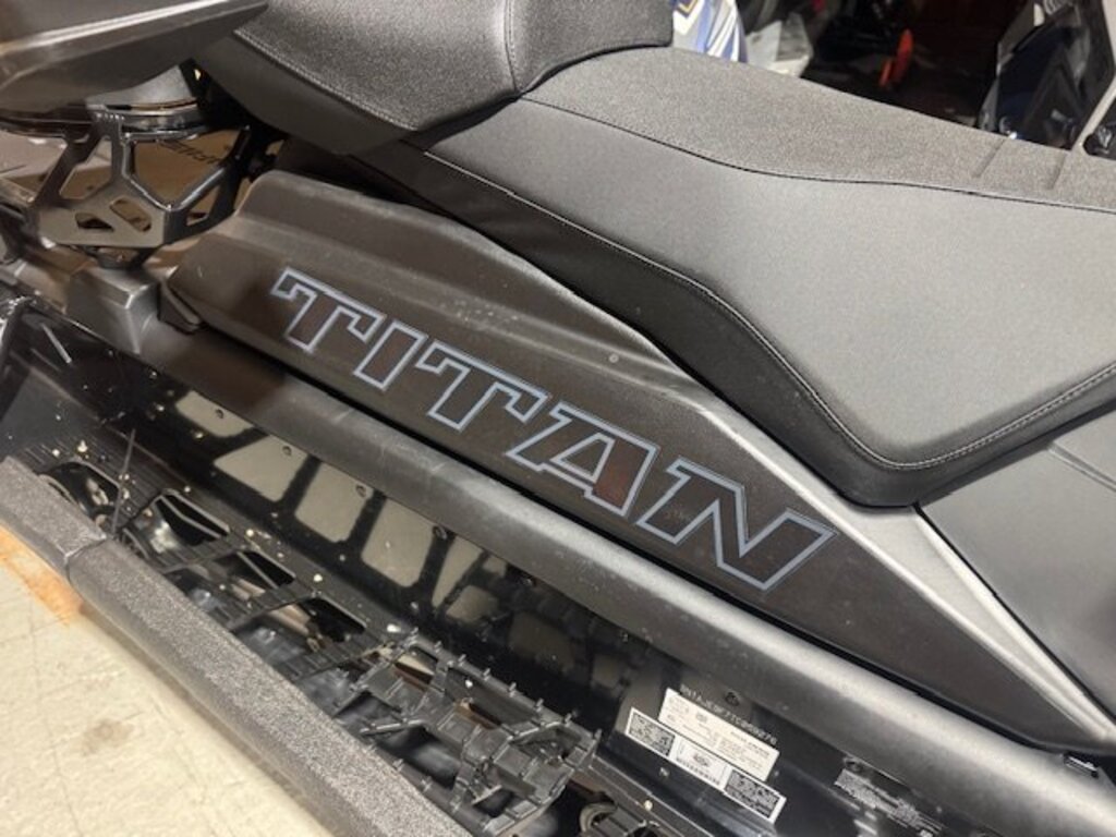 Polaris TITAN ADVENTURE 2026 à vendre