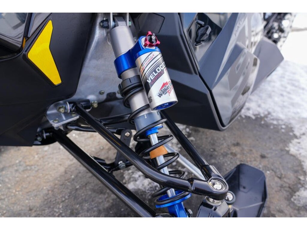 Polaris 9R INDY XCR 136 2025 à vendre