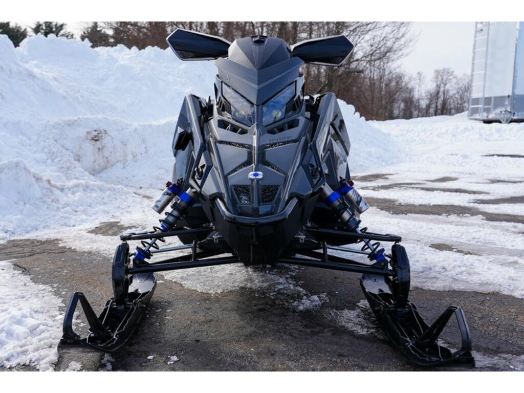 Polaris 9R INDY XCR 136 2025 à vendre