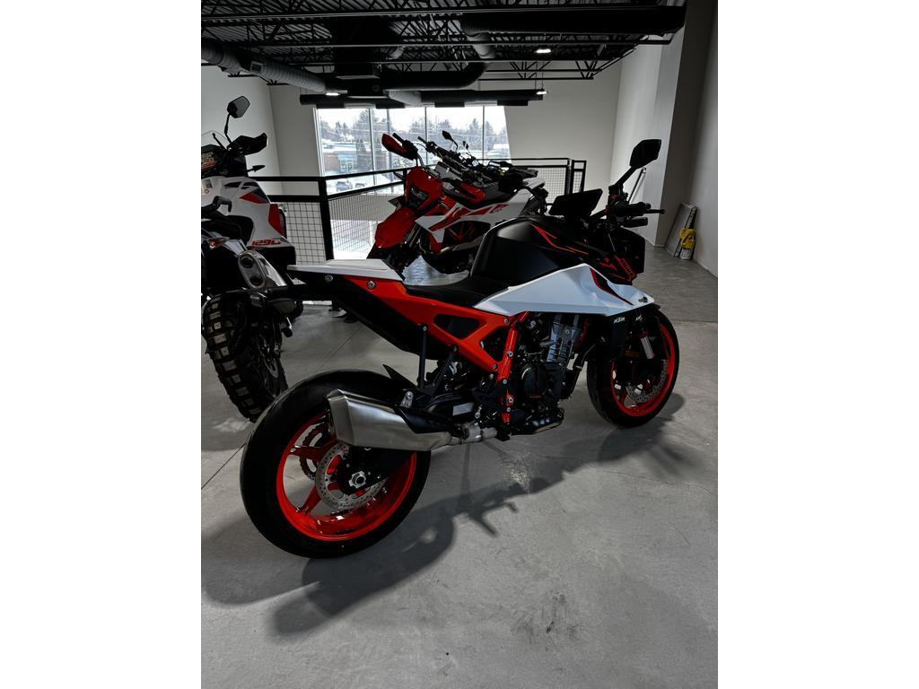 KTM 990 DUKE R 2026 à vendre