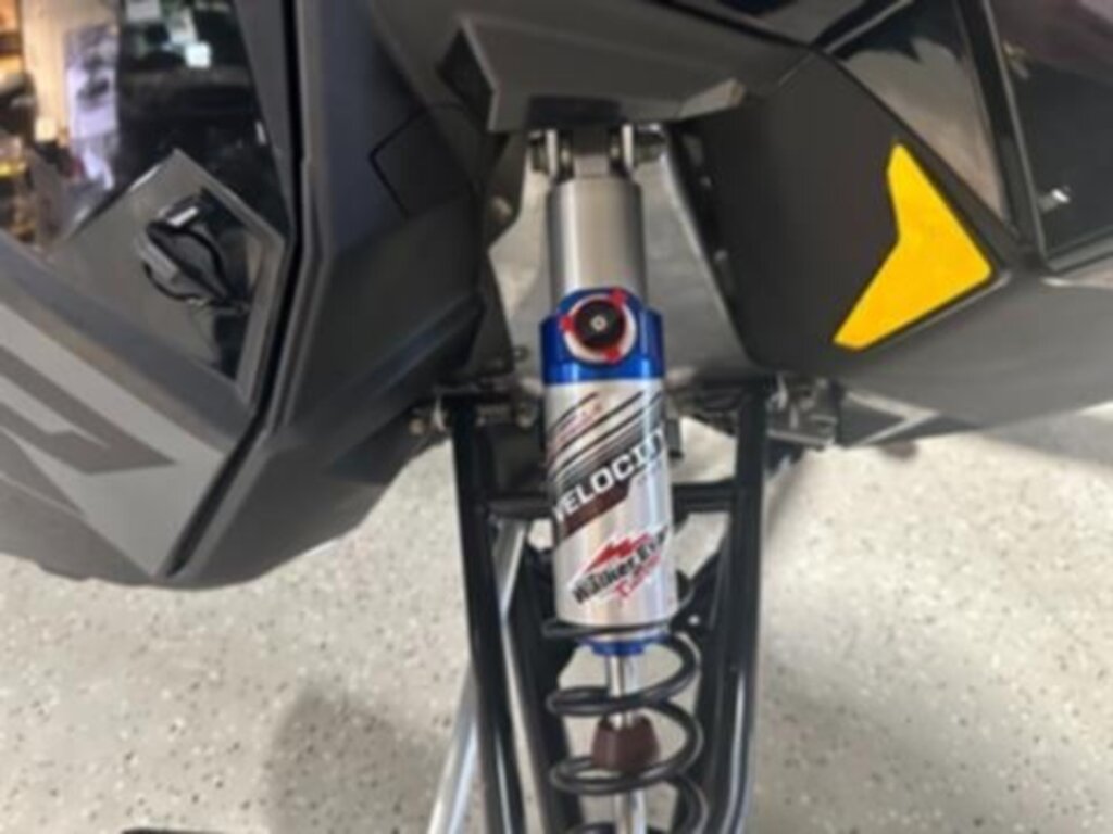 Polaris INDY 9R 128 2025 à vendre