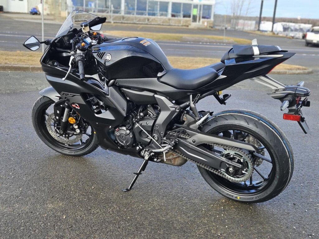 Yamaha R7 2025 à vendre