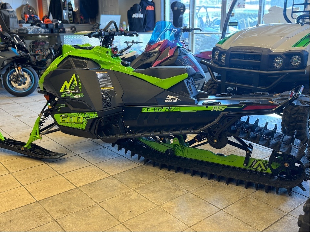 Arctic Cat M6 2025 à vendre