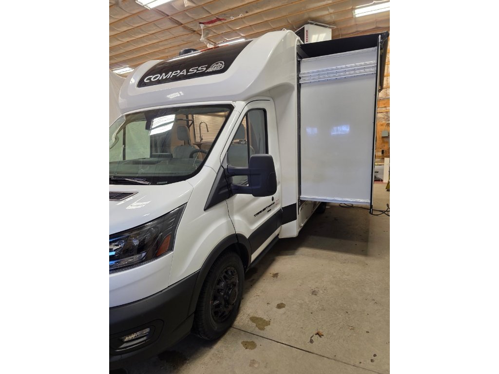 Thor COMPASS 23TW AWD 2026 à vendre