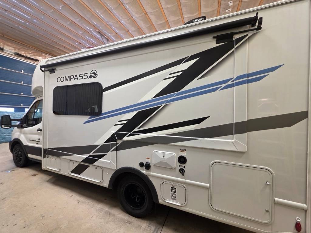 Thor COMPASS 23TW AWD 2026 à vendre