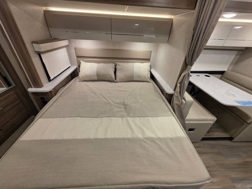 Thor COMPASS 23TW AWD 2026 à vendre