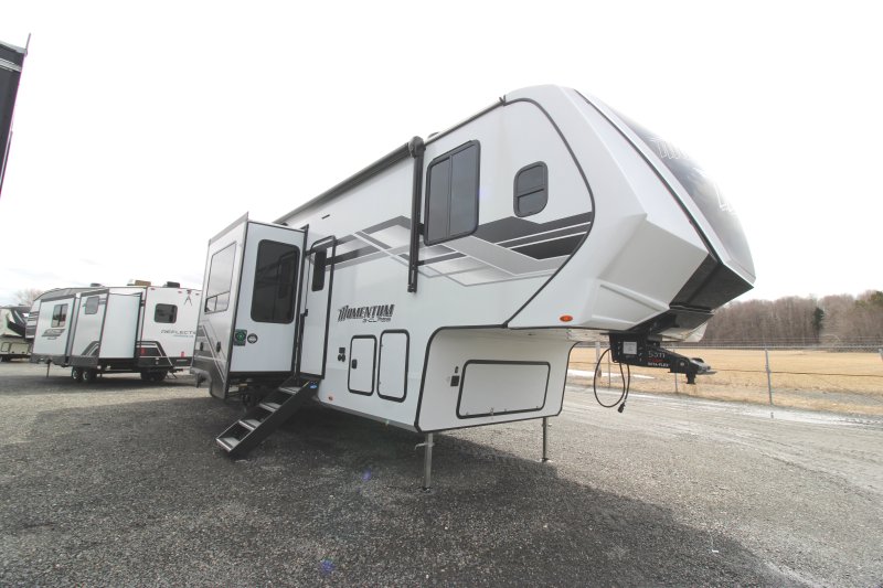 Grand Design Momentum 320G 2026