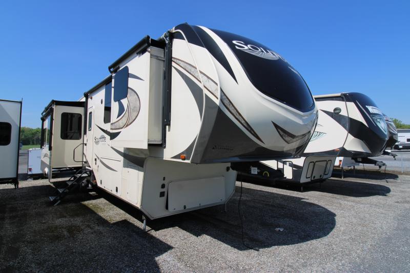 Grand Design Solitude 384GK 2018