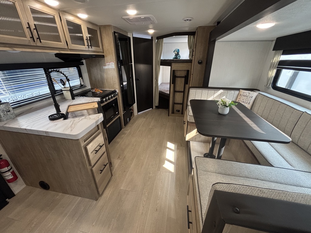 Grey Wolf 23DBH 2026 à vendre