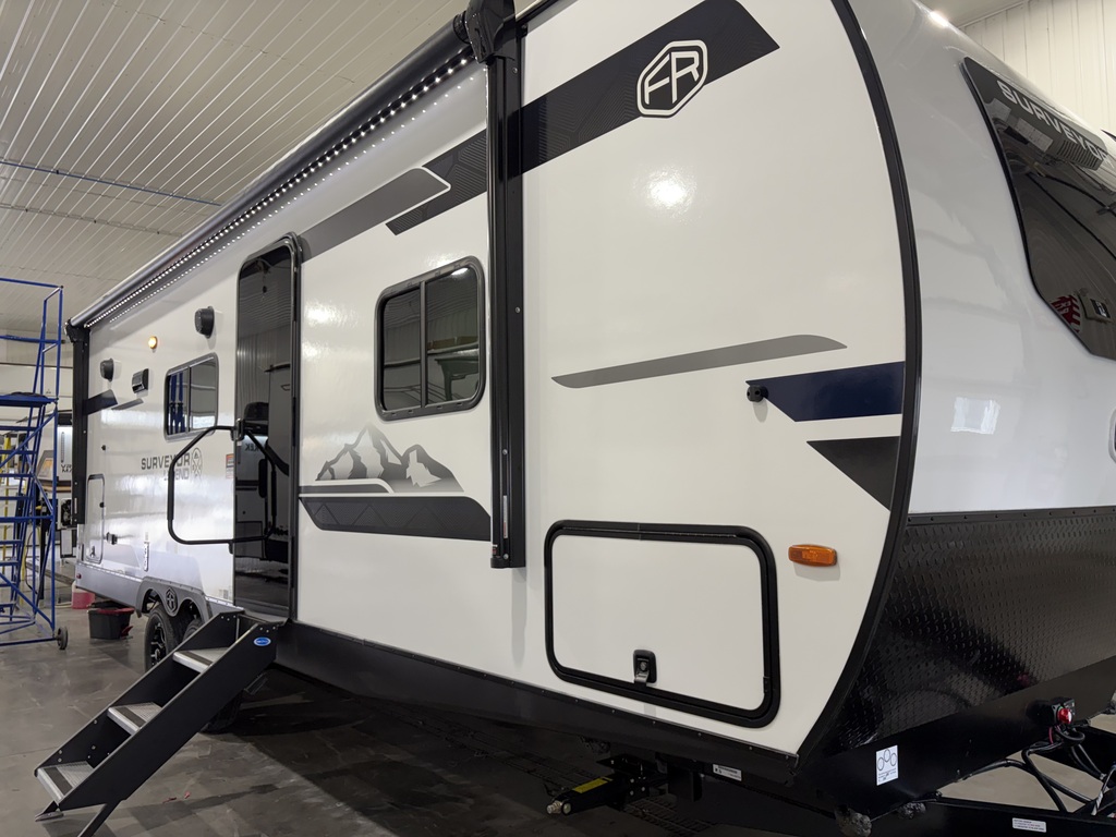 Surveyor 252RBLE 2026