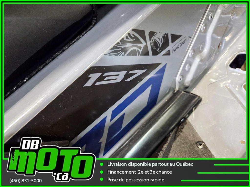 Arctic Cat ZR 9000 THUNDERCAT 137'' EPS 2022 à vendre