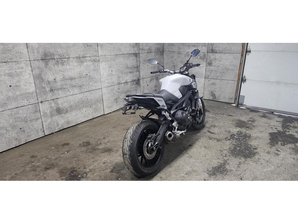 Yamaha FZ09 2017 à vendre