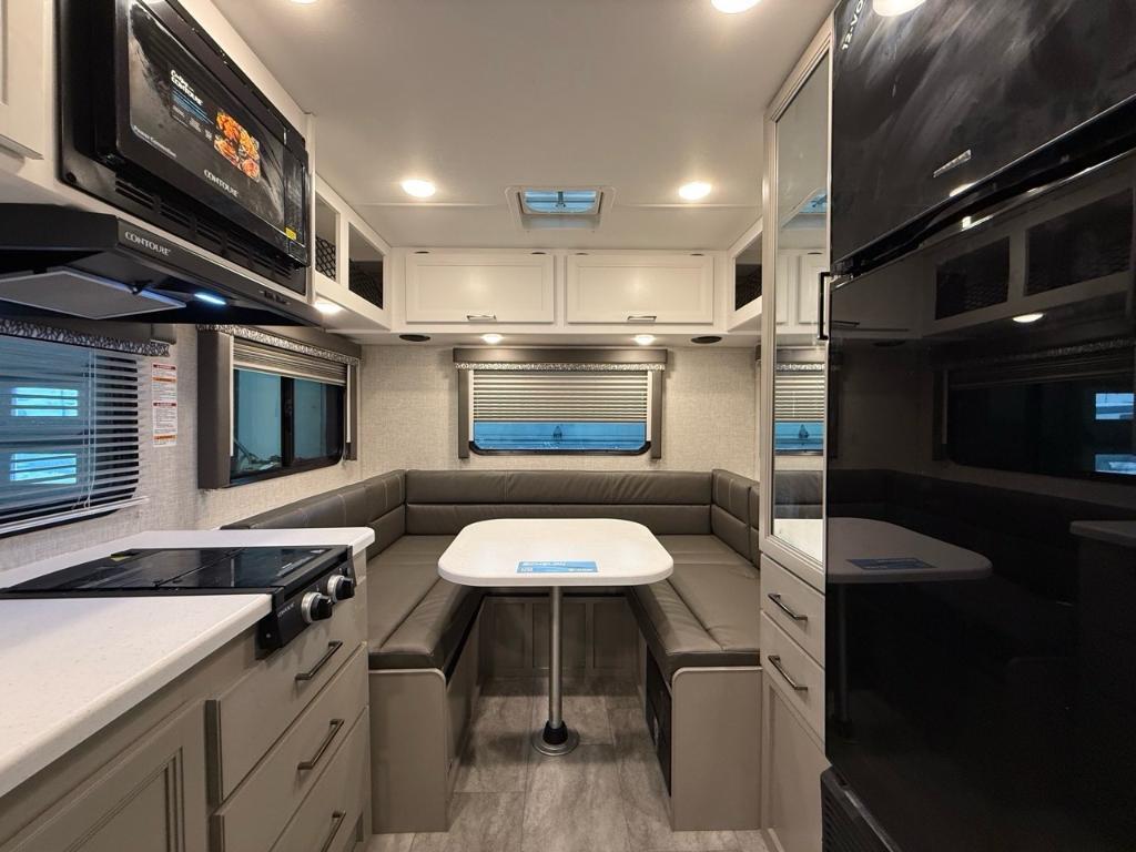 Thor Motor Coach Echelon LC19 Essence 2026 à vendre